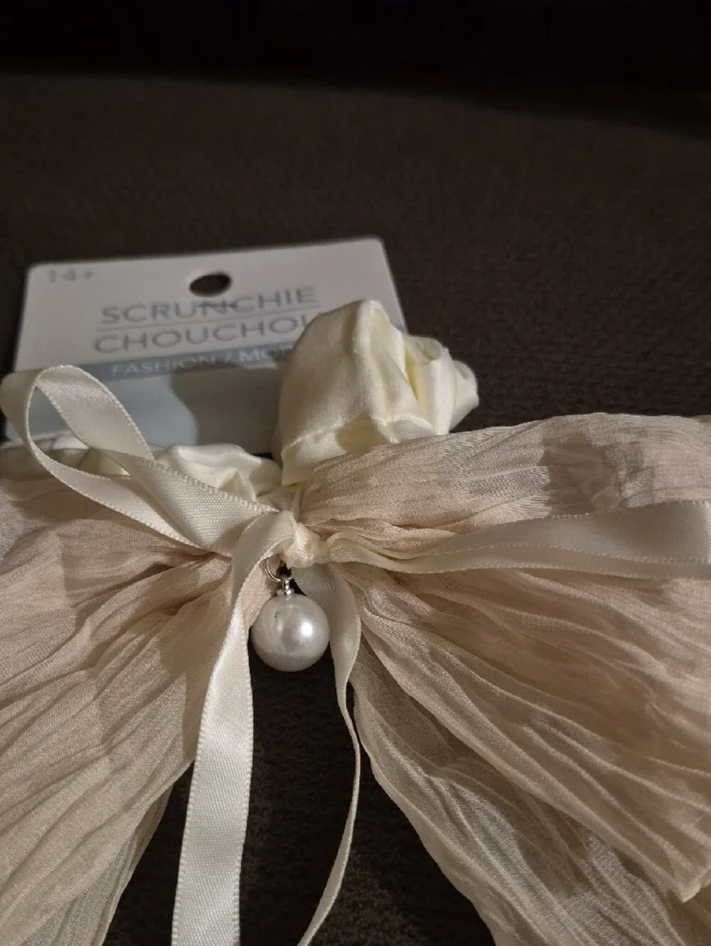 Scrunchie Fashion Girls Cream Bow Hair Clip with Pearl Accent SZ 14+